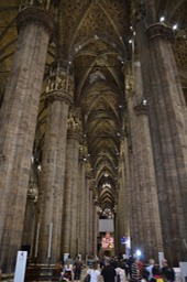Milan Duomo - Huge Pillars