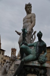 Florence - Statues everywhere