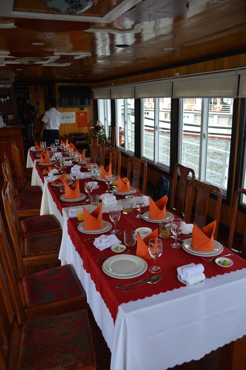 Lunch table for Halong Bay cruise