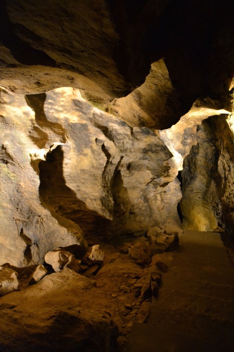 Pál-völgyi Cave